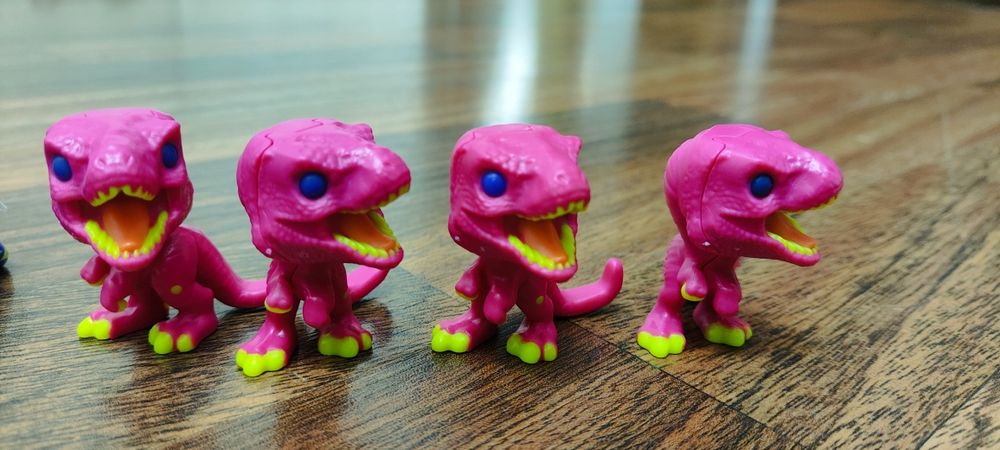 Динозавры kinder joy