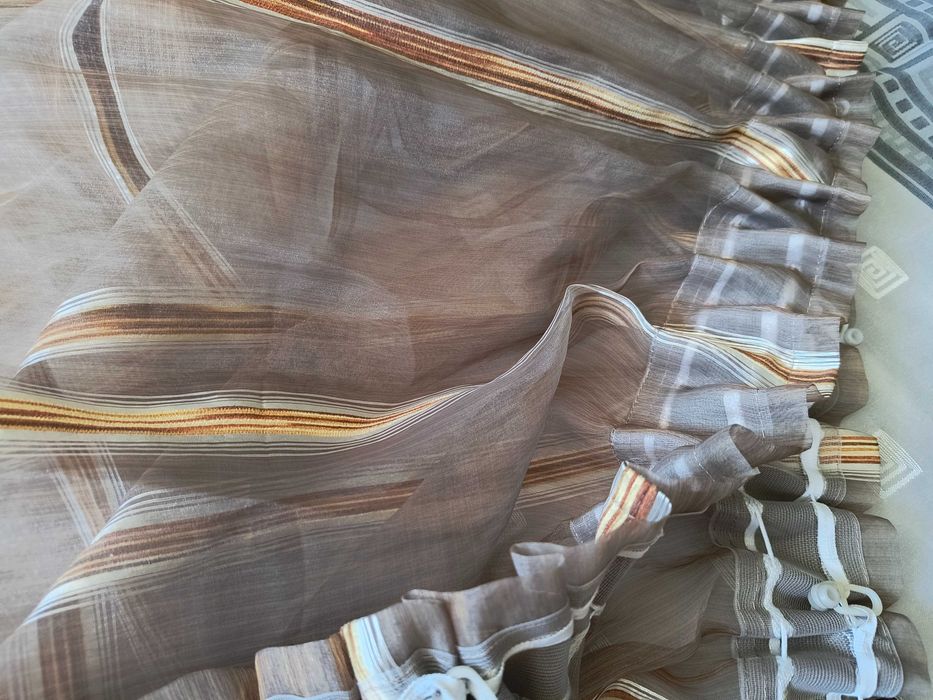 2 броя тънки пердета