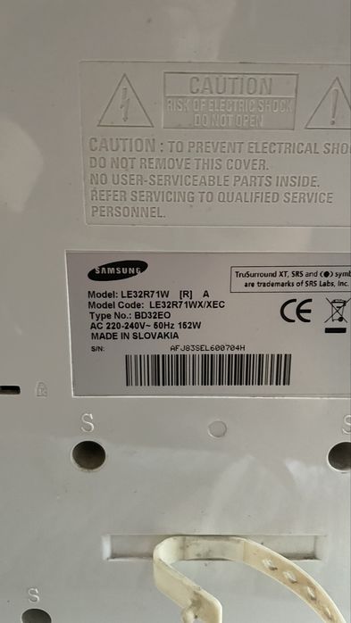 Продавам телевизор samsung 32 инча (стар)работещ перфектно. Цена:80€ GSM:0897769819 .