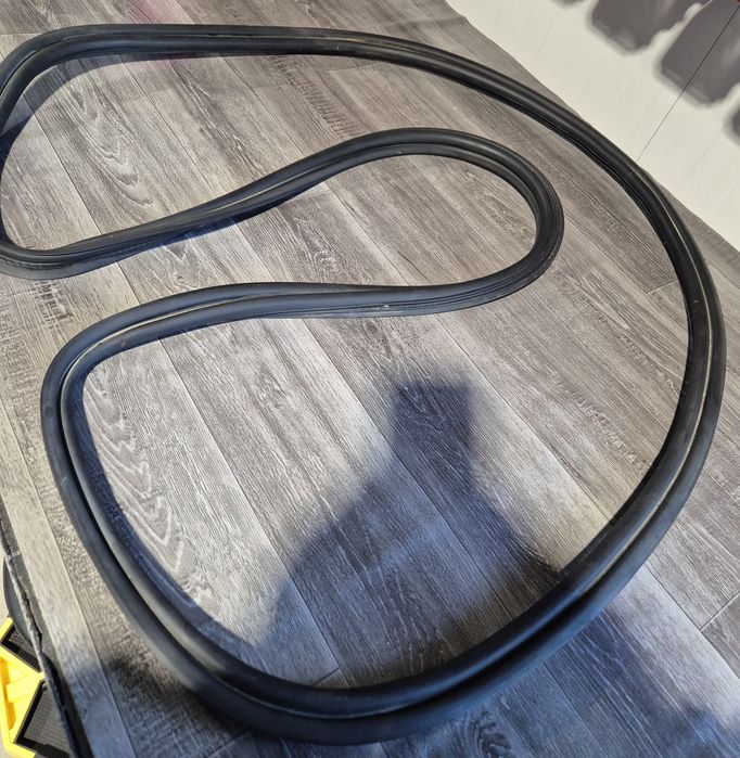 Уплътнение багажник мерцедес w212 2009г седан