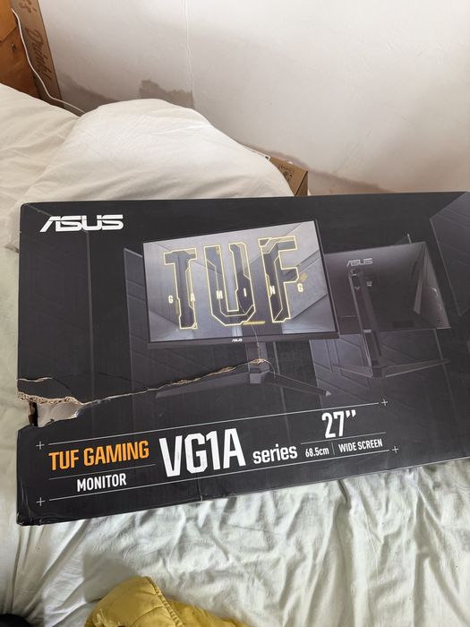Vand monitor gaming asus