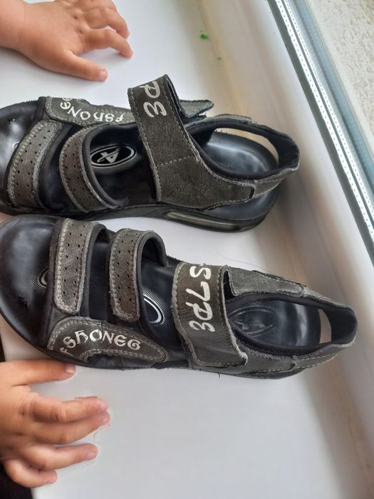 Мальчикам сандалий