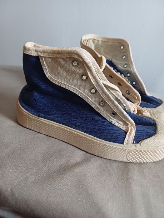 Bascheti, teniși noi nouți din perioada comunista