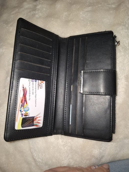 Портмонета в перфектно състояние