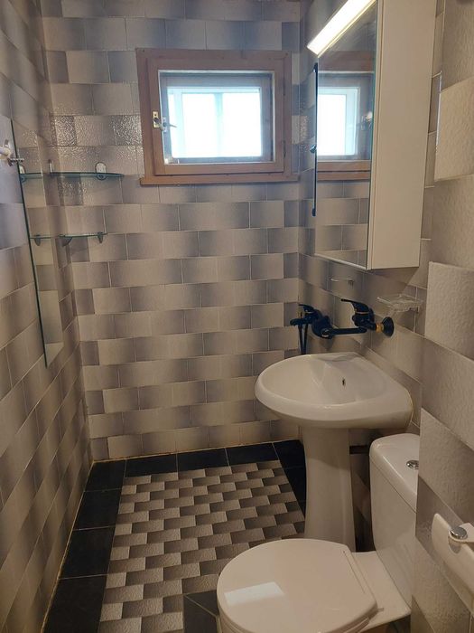 Дава се под наем Многостаен апартамент в София, Оборище - 146 кв.м за 1300 € - Снимка #5