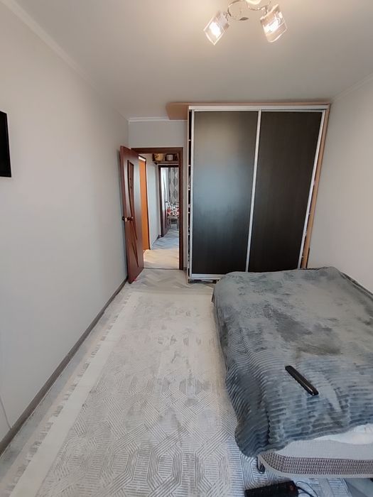 Продается 2-комн (9-43, 1 эт)