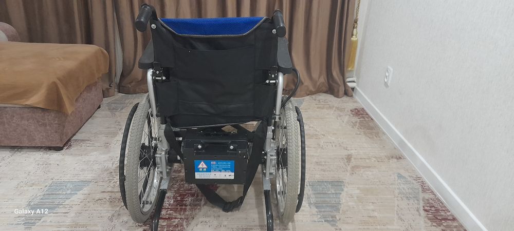 Инвалидная электрическая коляска