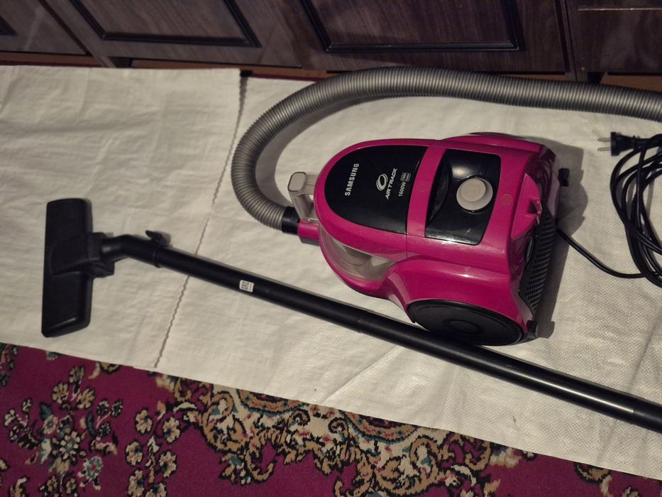 Пылесос самсунг б у в отличном состоянии