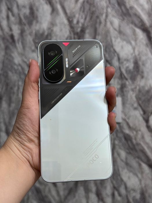 Продам телефон poco f7