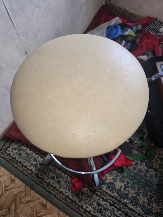 Стол офисный Кому как