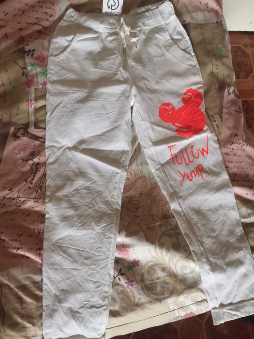 Дамски бял панталон