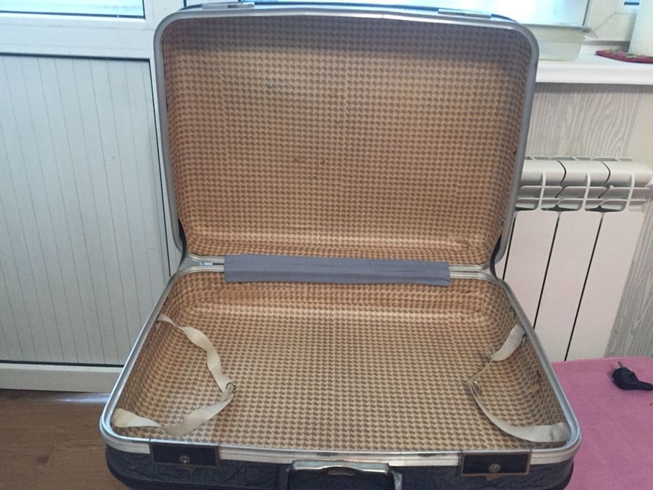 Чемодан советских времен