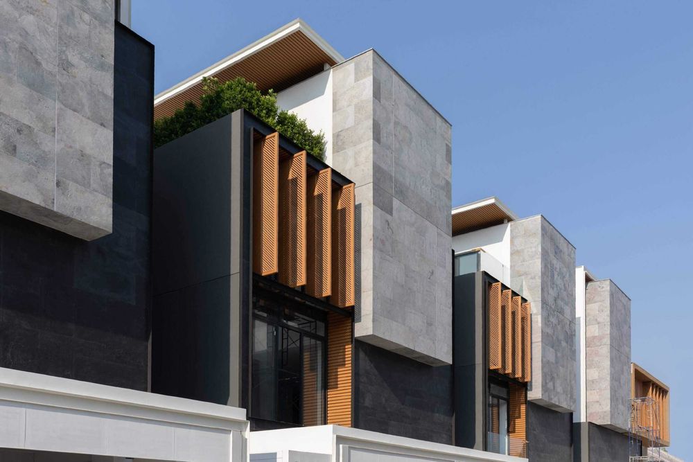 Натуральный каменный шпон фасадный гибкий камень декор панели оникс