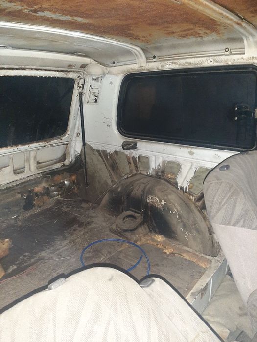 Продам ниву 2122