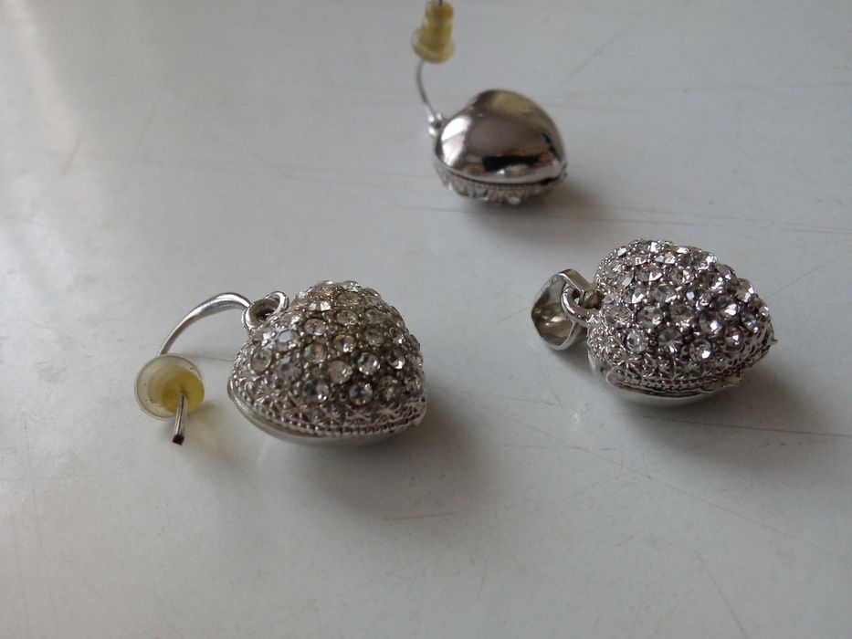 Комплект обеци и висулка