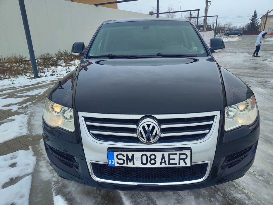VW Touareg R5 2.5 TDI Facelift 2010 – 4x4 – Stare foarte bună
