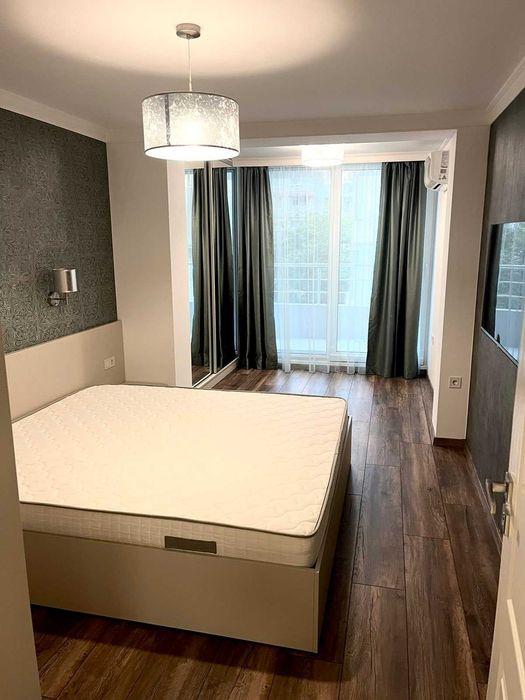 Дава се под наем Тристаен апартамент в Бургас, Лазур - 130 кв.м за 1150 € - Снимка #13