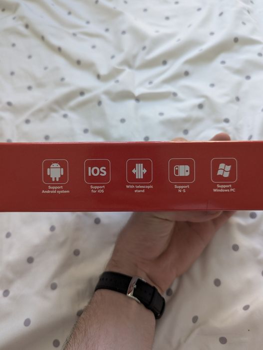 Bluetooth Gamepad for iOS and Android