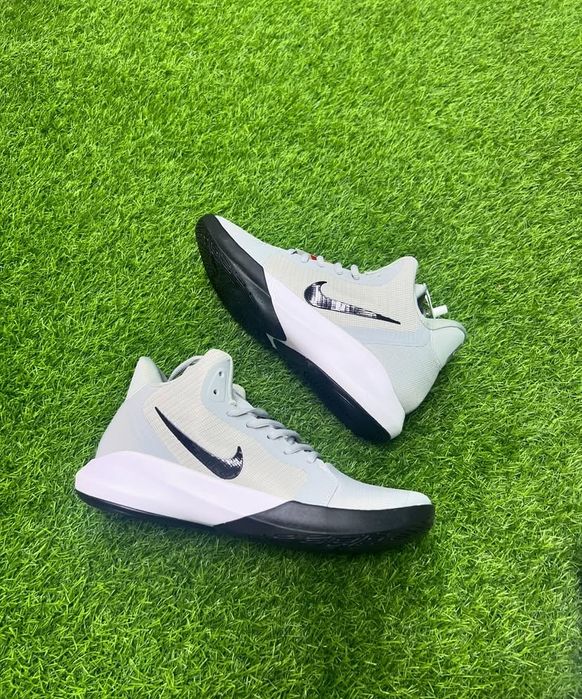 Кроссовки Nike precision 3