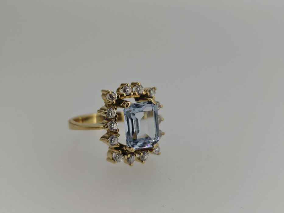 Inel aur 18k 6.28gr cu acvamarin (r)