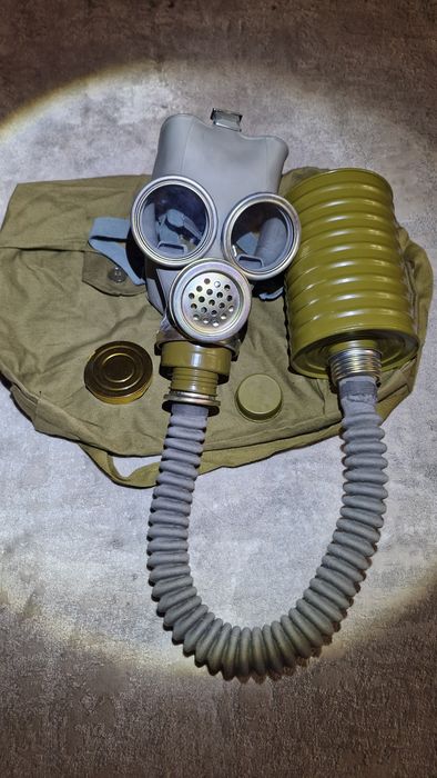 Противогаз мм1 .