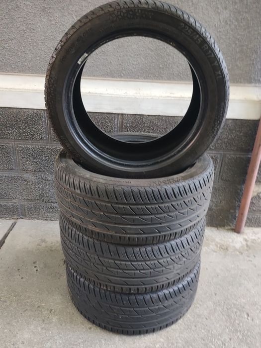 Vând Set Cauciucuri 225/45/17 Vara BestDrive Import Germania