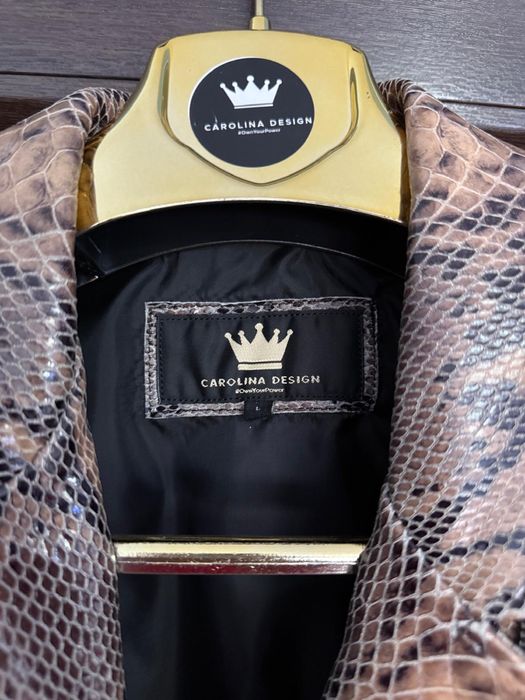 Geaca din piele de piton