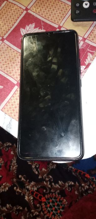 Infinix hot 12i yangi karopka