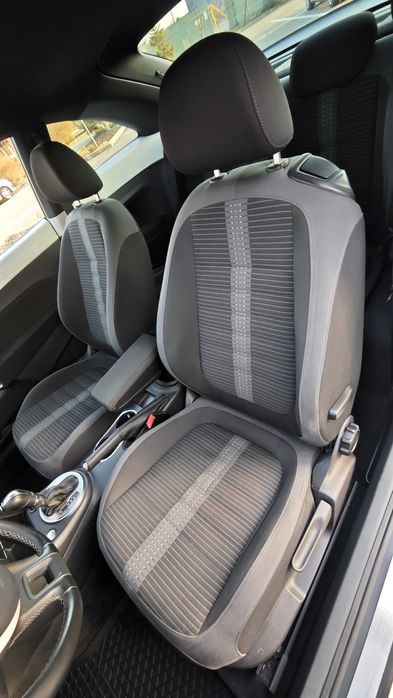 Volkswagen Beetle 2.0 TSI 200 CP Automat