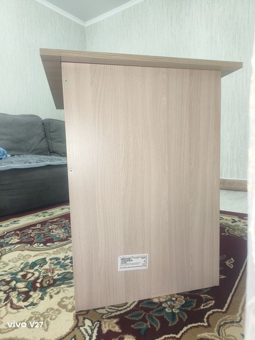 Продам компьютерный стол