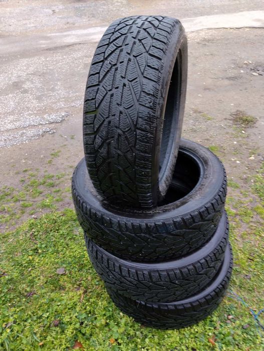 Зимни гуми-R19235/55