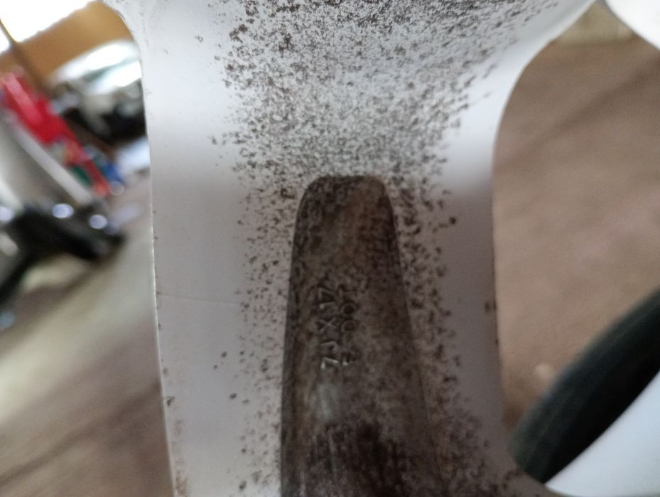 Хюндай оригинални джанти със летни  гуми 235/65/17 7J ET41 5x115 цо67