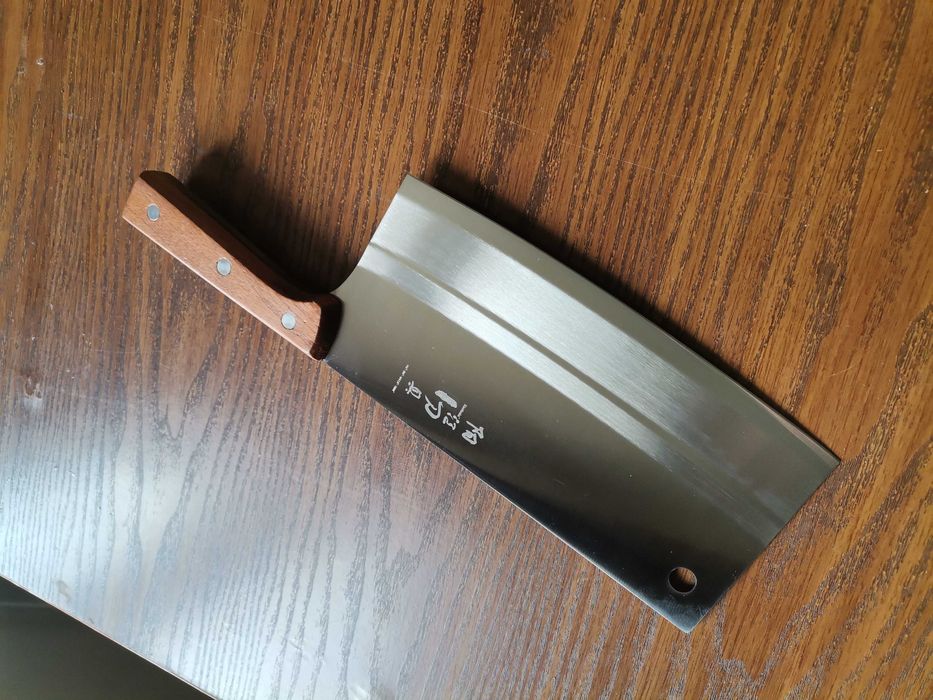 Масивни кухненски сатъри