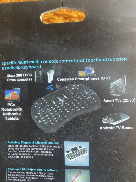 Мини безжична клавиатура с тъчпад и подсветка