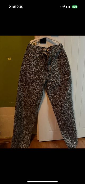 Blugi Levi’s, marimea 25