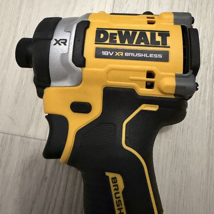 Продам DeWALT DCF 860
