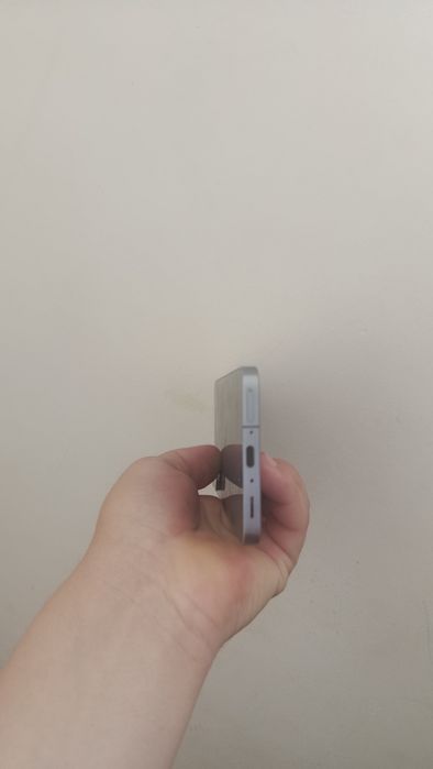 Samsung A56 ishlatilgan xolati zur