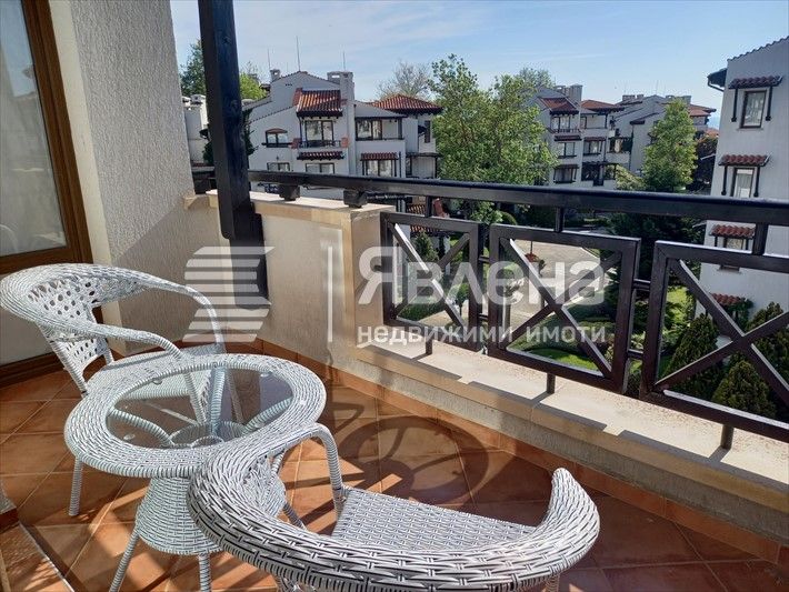 Дава се под наем Тристаен апартамент в с. Лозенец, Област Бургас - 111 кв.м за 3000 € - Снимка #2