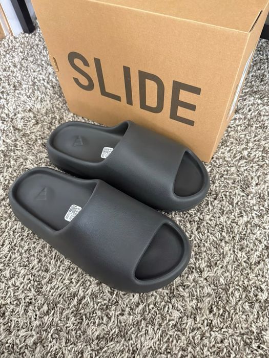 Yeezy Slides Adidas Onyx - нови