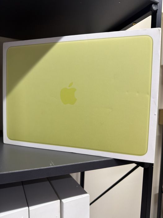 Apple , MacBook Neo 256