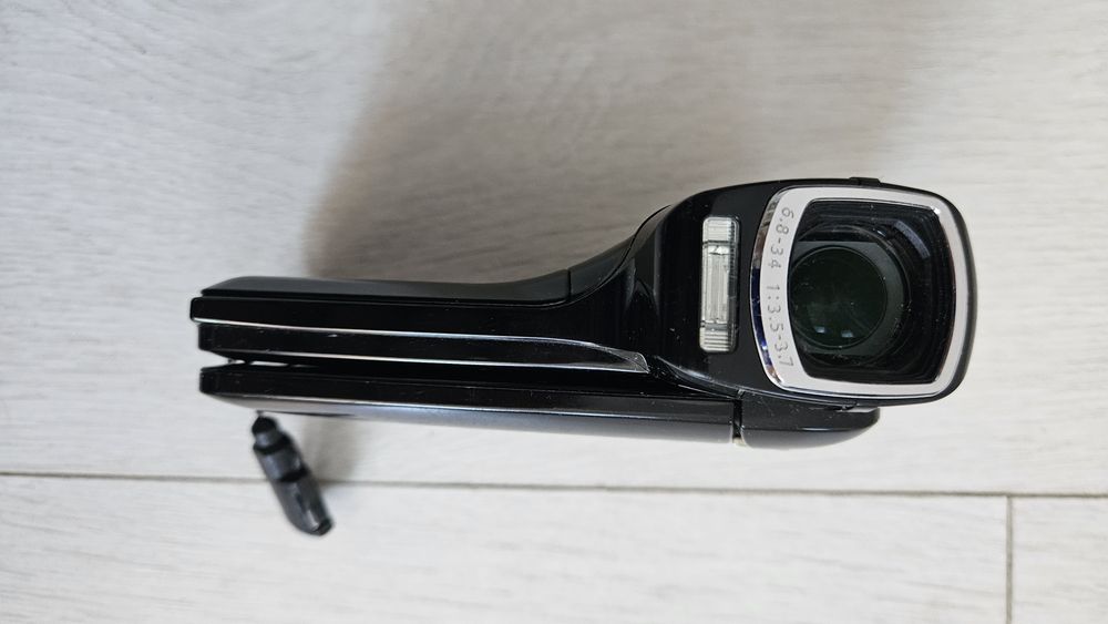 Vănd camera video și foto Sanyo Xancti HD 10 megapixeli