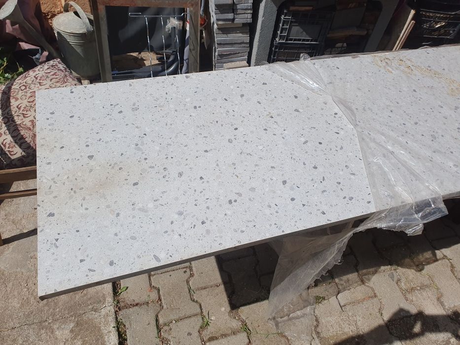 Vând blat bucatarie