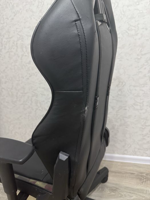 Продам игровое кресло