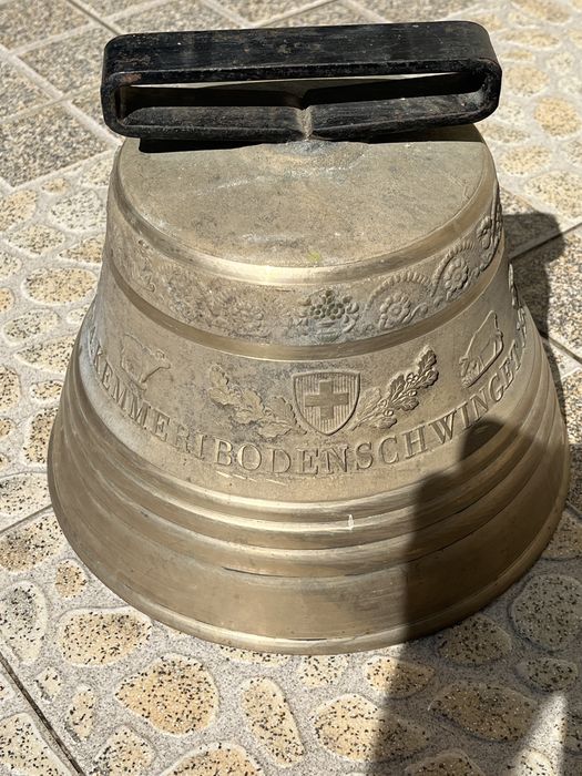 Масивна Щвейцаска камбана