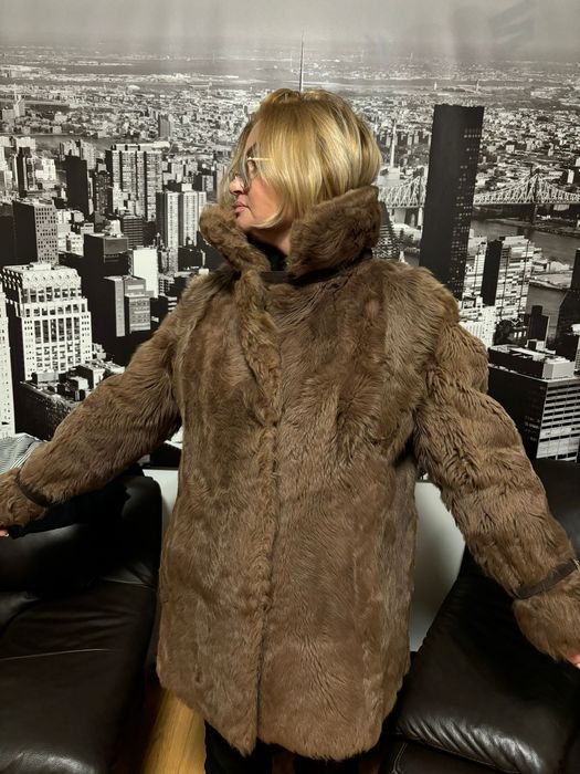 Vand scurta din blana de vitel