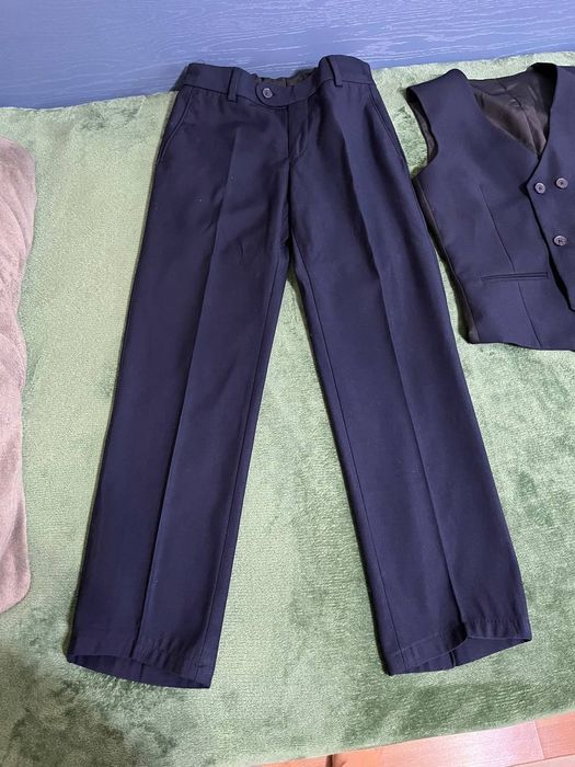 Продам костюм 36 размер