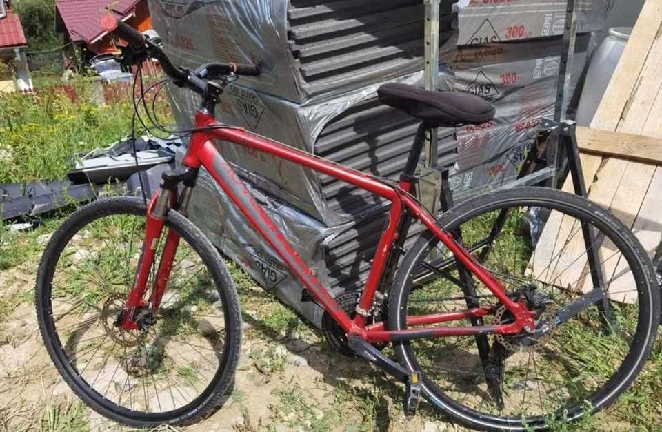 Bicicleta Diamond Back din aluminiu