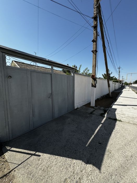 Uchaska sotiladi Yangi hayot tumani Binokor maxallasi 8 sotix 4 xona