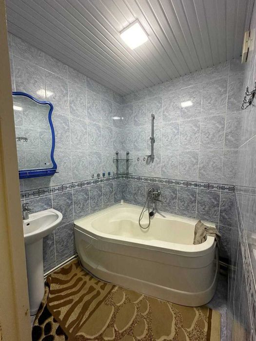 Куйлик массив 5 , 4 хона ижарага берилади