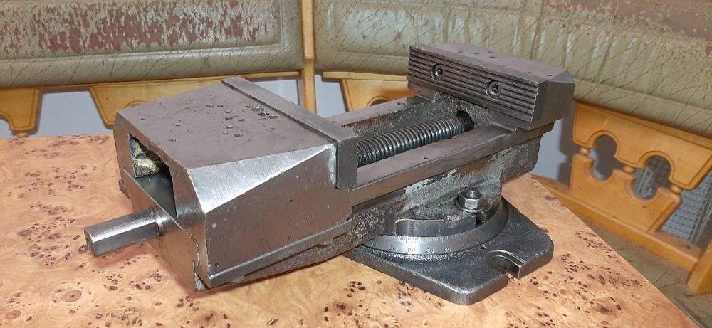 Тиски станочные СССР